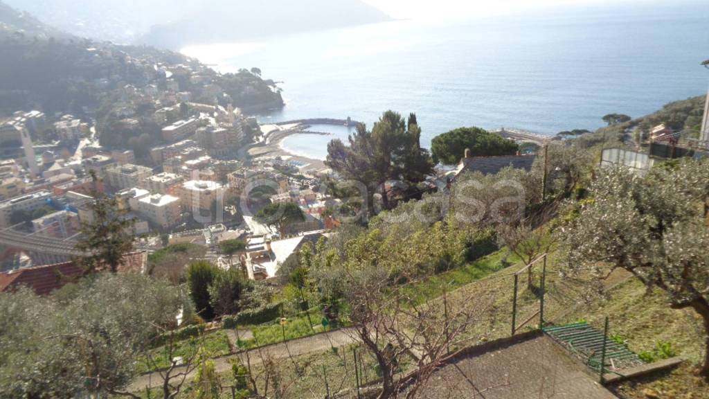 casa indipendente in vendita a Recco in zona Megli
