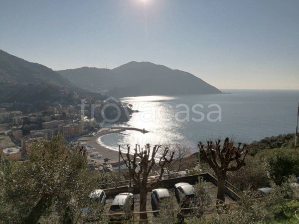 casa indipendente in vendita a Recco in zona Megli