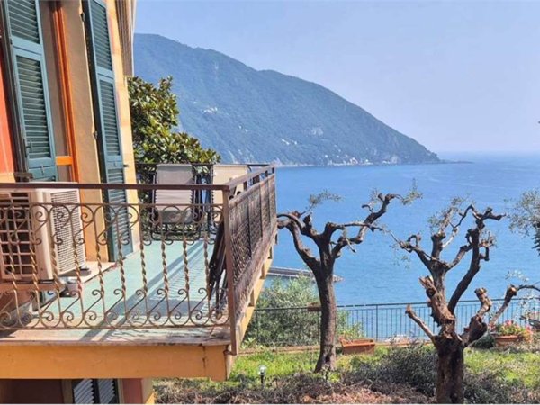 appartamento in vendita a Recco in zona Megli