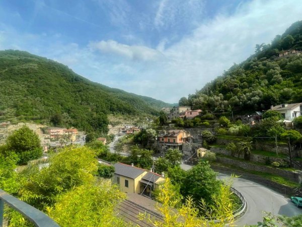locale commerciale in vendita a Recco in zona San Rocco