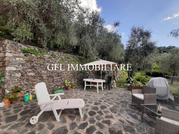 casa indipendente in vendita a Recco