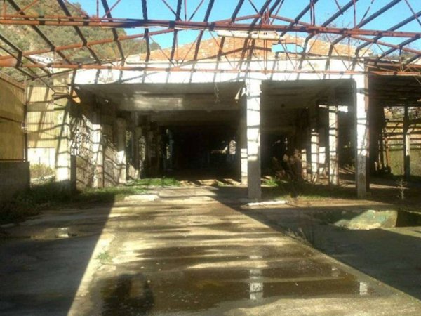 locale commerciale in vendita a Recco in zona San Rocco