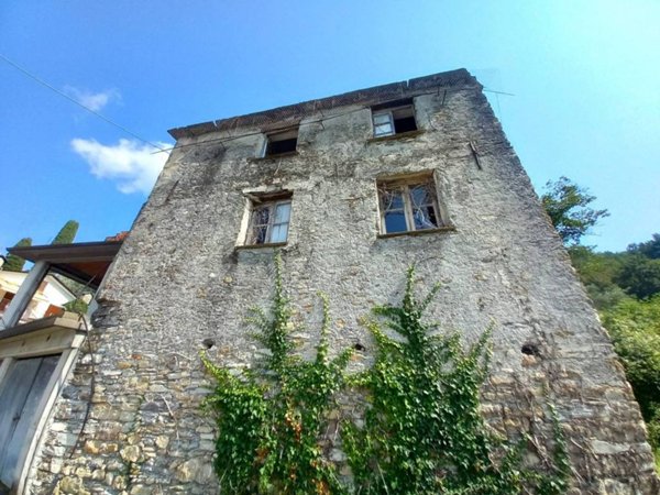 casa indipendente in vendita a Recco in zona San Rocco