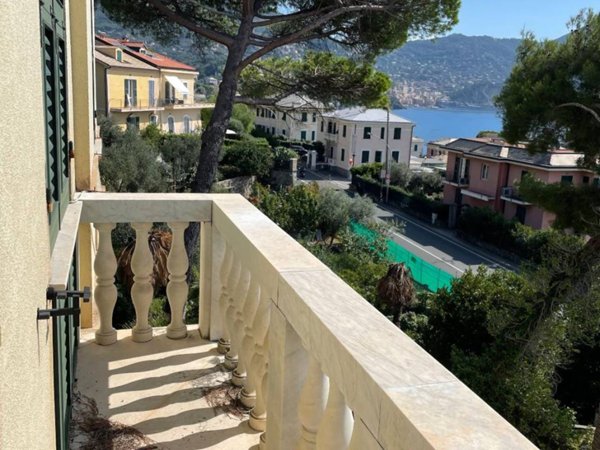casa indipendente in vendita a Recco in zona Polanesi