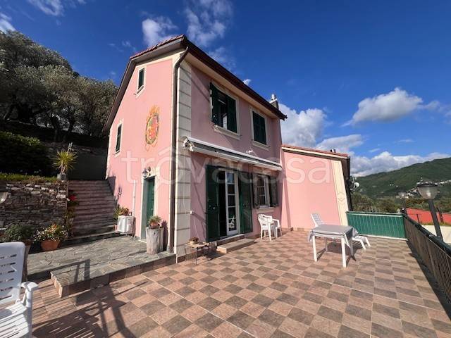 casa indipendente in vendita a Recco