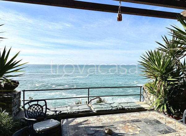 casa indipendente in vendita a Recco