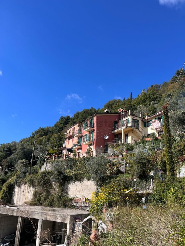 casa indipendente in vendita a Recco