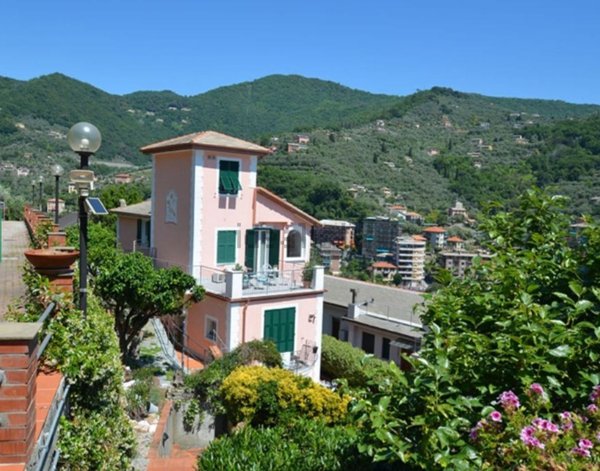 casa indipendente in vendita a Recco