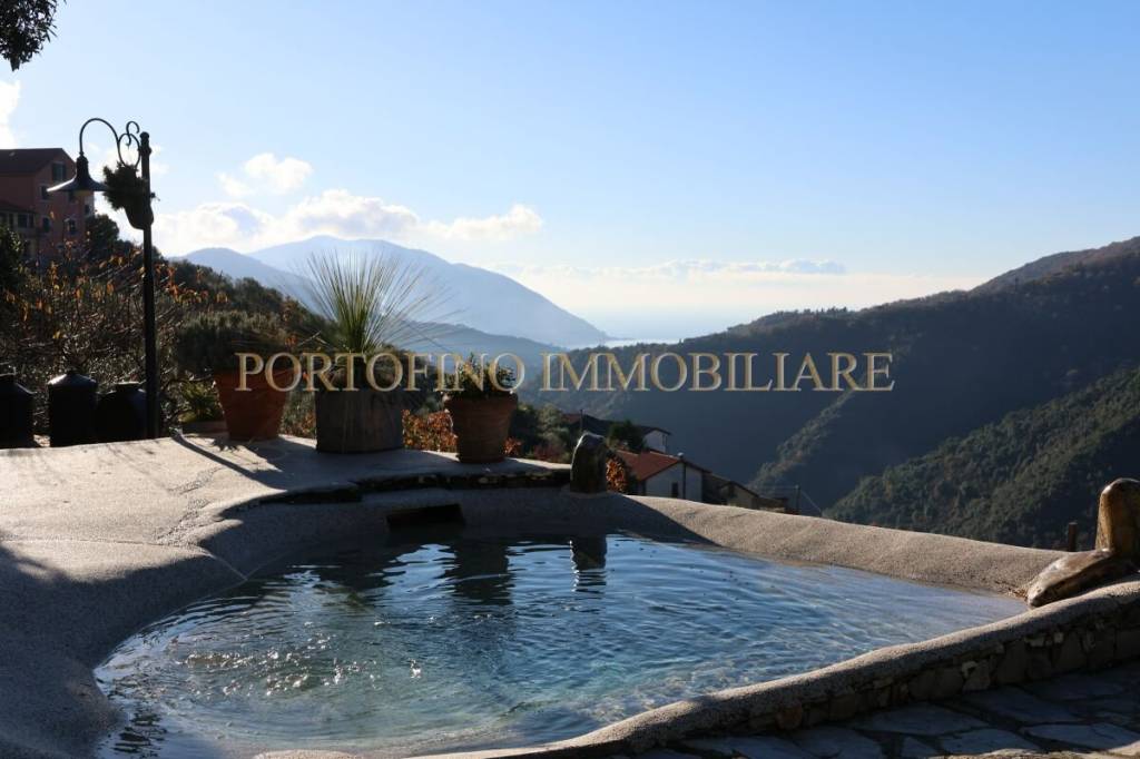 casa indipendente in vendita a Recco