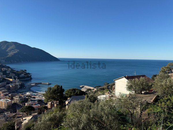 casa indipendente in vendita a Recco in zona Megli