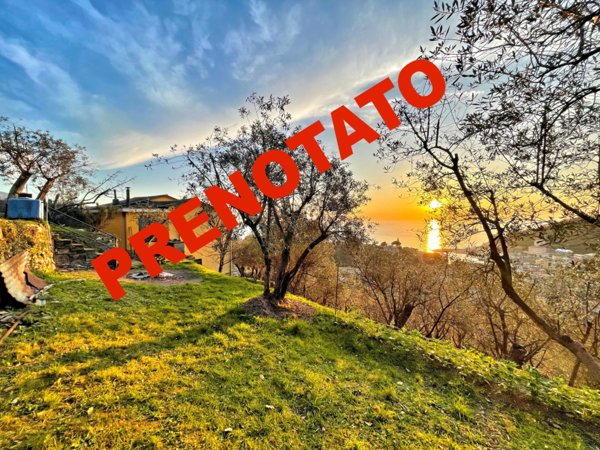 casa indipendente in vendita a Recco in zona Megli