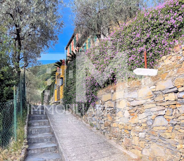 casale in vendita a Recco in zona San Rocco