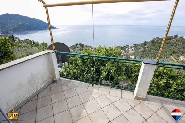 casa indipendente in vendita a Recco in zona Megli