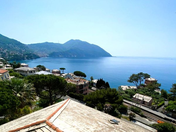 casa indipendente in vendita a Recco in zona Polanesi