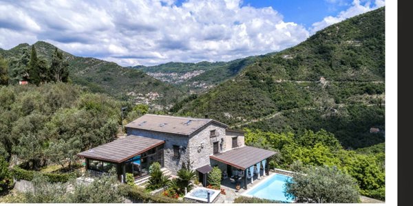 casa indipendente in vendita a Recco