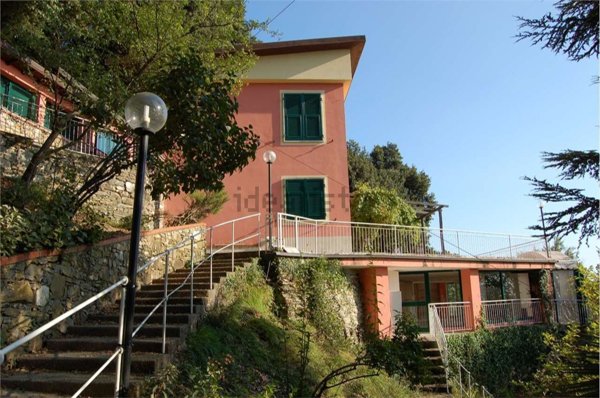 casa indipendente in vendita a Recco