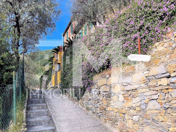casa indipendente in vendita a Recco in zona San Rocco