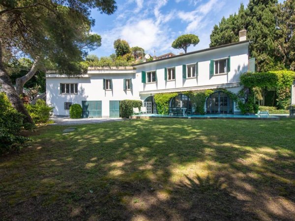 casa indipendente in vendita a Recco in zona Polanesi