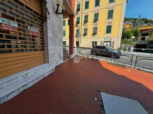 negozio in vendita a Recco in zona Megli
