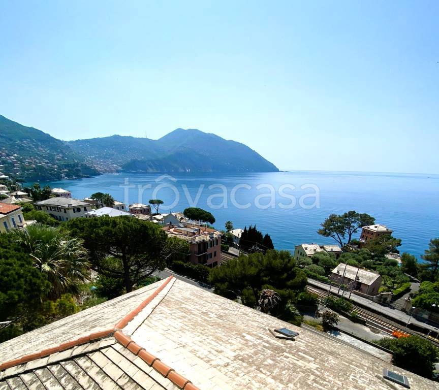 casa indipendente in vendita a Recco in zona Polanesi