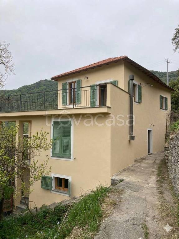 casa indipendente in vendita a Recco