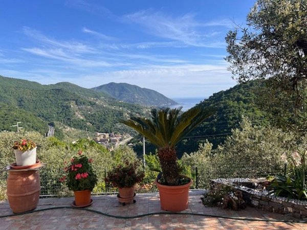 casa indipendente in vendita a Recco in zona San Rocco