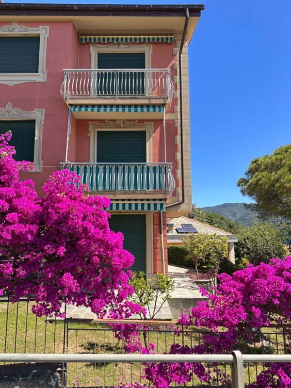 appartamento in vendita a Recco in zona Megli