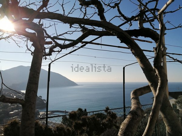 casa indipendente in vendita a Recco in zona Megli