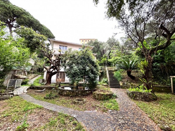 casa indipendente in vendita a Recco in zona Megli