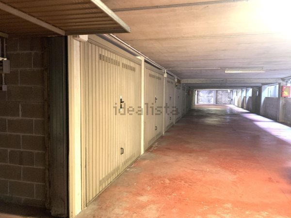 box auto in vendita a Recco in zona Megli