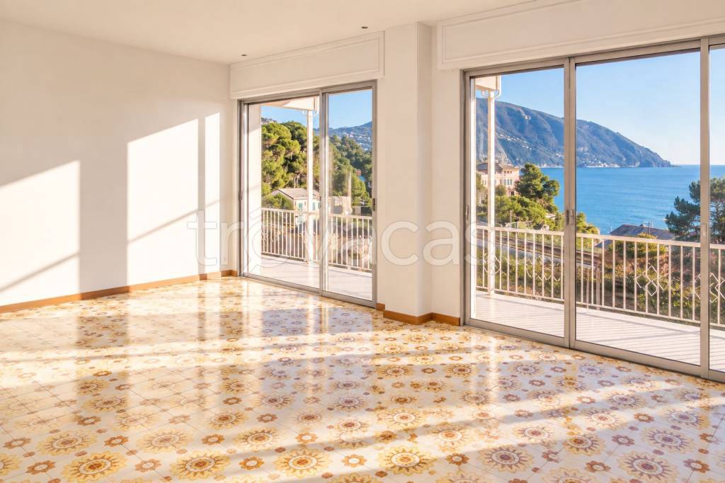 appartamento in vendita a Recco in zona Polanesi