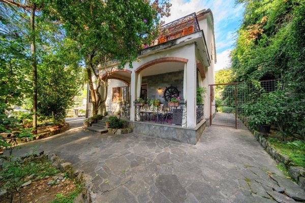 casa indipendente in vendita a Recco