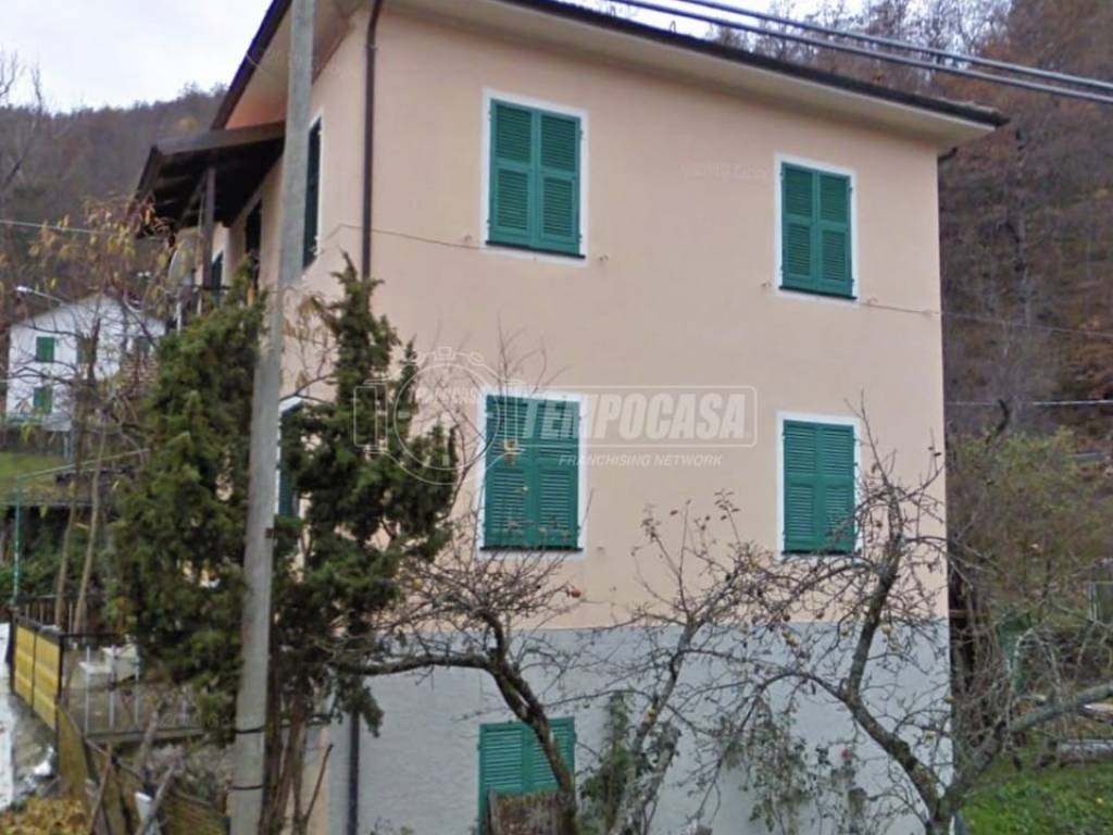 appartamento in vendita a Rezzoaglio