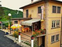 negozio in vendita a Rezzoaglio in zona Magnasco