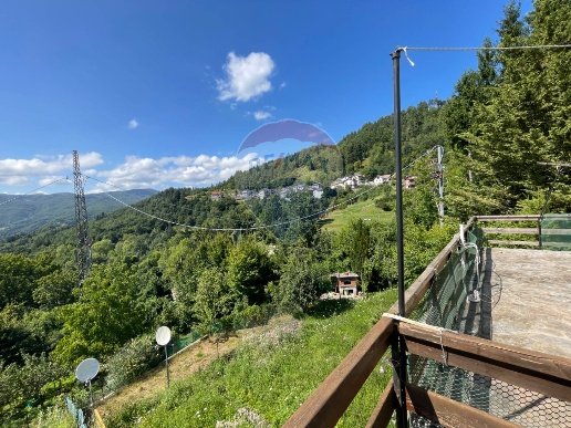 appartamento in vendita a Rezzoaglio