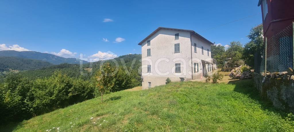 casa indipendente in vendita a Rezzoaglio in zona Magnasco