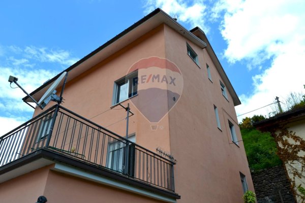 appartamento in vendita a Rezzoaglio in zona Cabanne