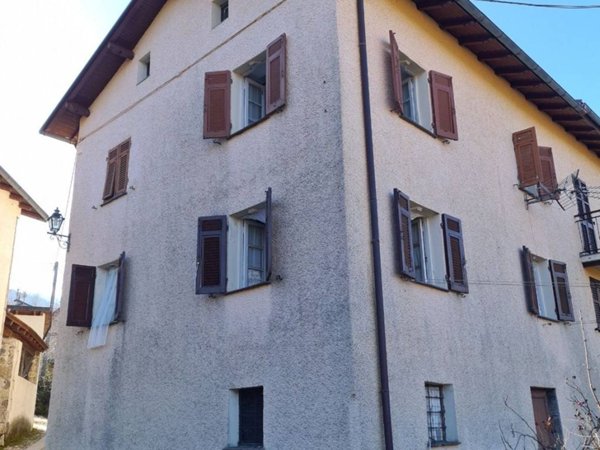 casa indipendente in vendita a Rezzoaglio in zona Magnasco