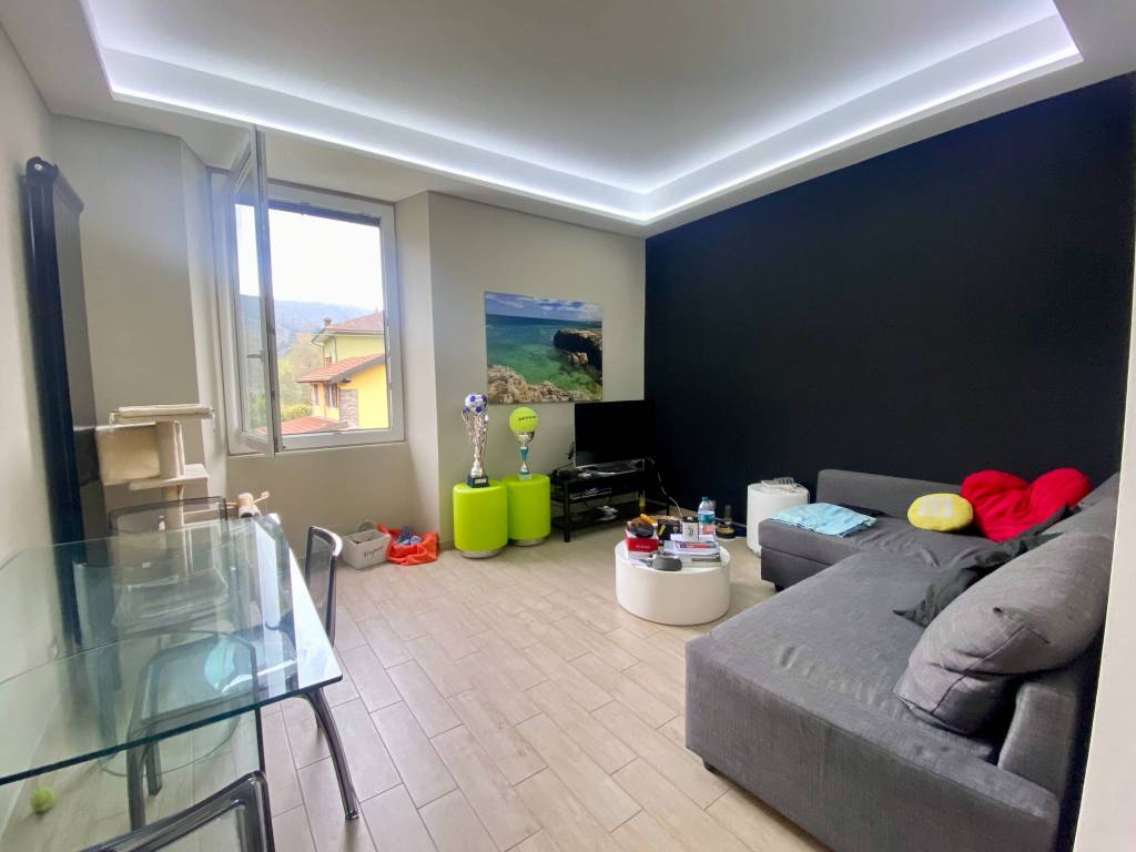 appartamento in vendita a Ronco Scrivia in zona Isolabuona