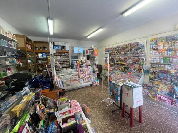 negozio in vendita a Ronco Scrivia