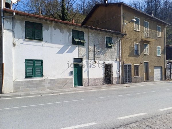 appartamento in vendita a Ronco Scrivia in zona Borgo Fornari