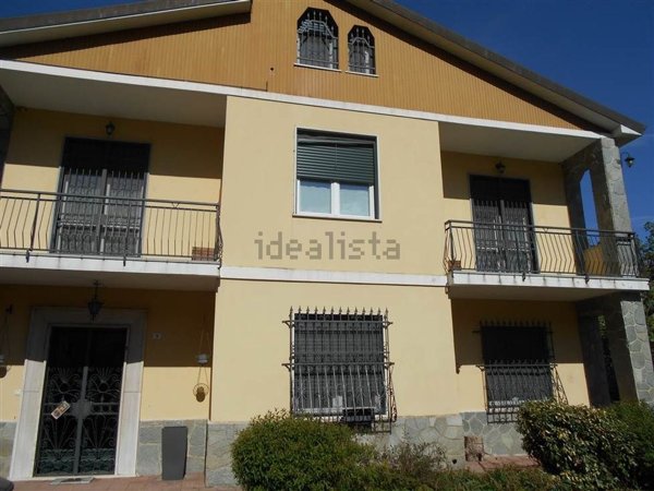 casa indipendente in vendita a Ronco Scrivia