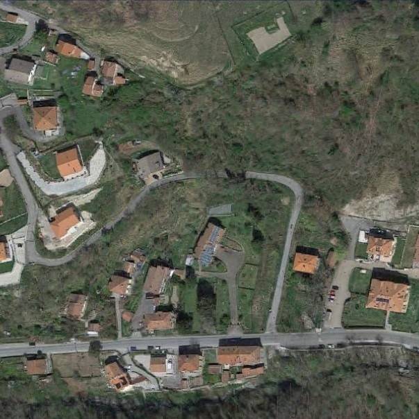 terreno agricolo in vendita a Ronco Scrivia in zona Borgo Fornari