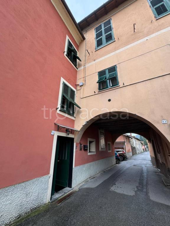 appartamento in vendita a Ronco Scrivia in zona Borgo Fornari