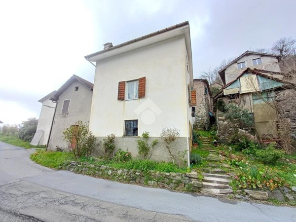 appartamento in vendita a Ronco Scrivia in zona Cipollina