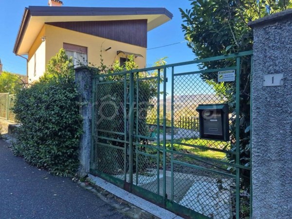 appartamento in vendita a Ronco Scrivia in zona Pietrafraccia