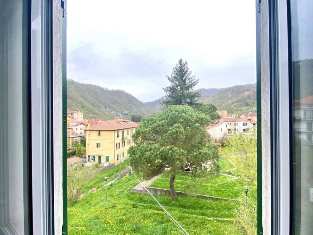 appartamento in vendita a Ronco Scrivia in zona Borgo Fornari
