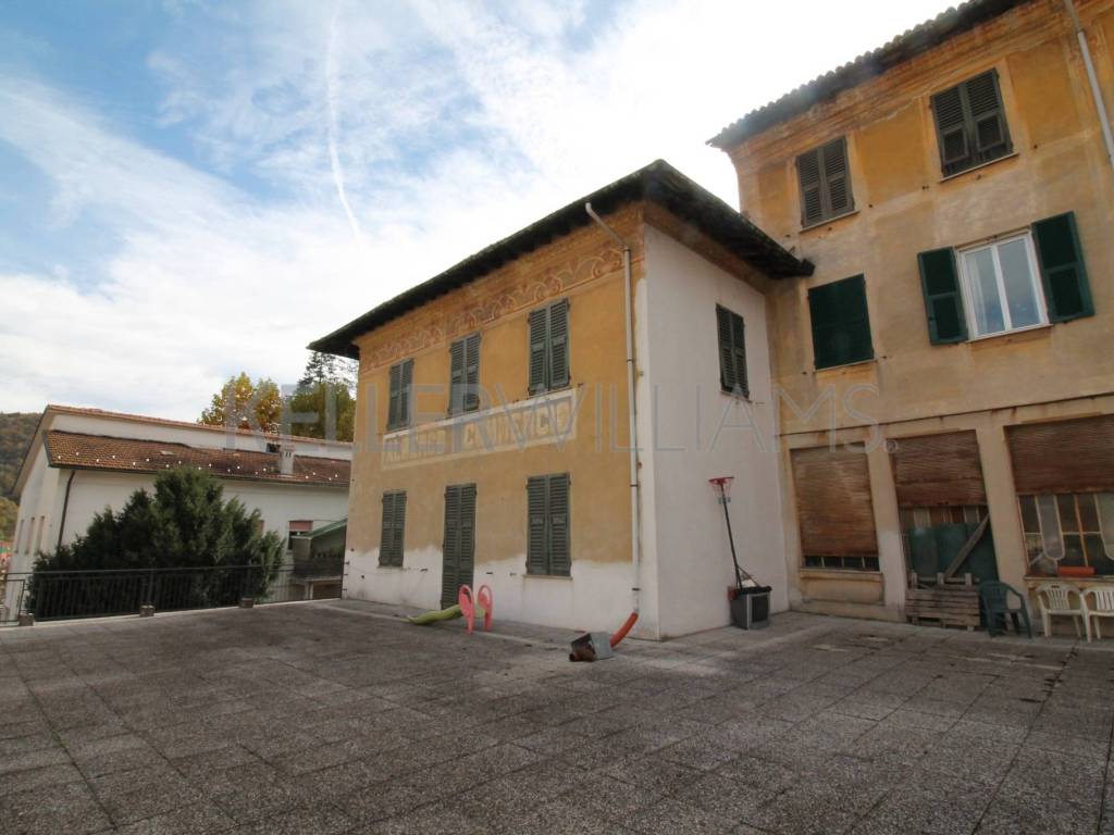 intera palazzina in vendita a Ronco Scrivia