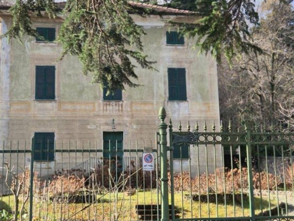 casa indipendente in vendita a Ronco Scrivia in zona Borgo Fornari