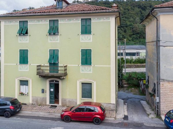 appartamento in vendita a Ronco Scrivia in zona Borgo Fornari